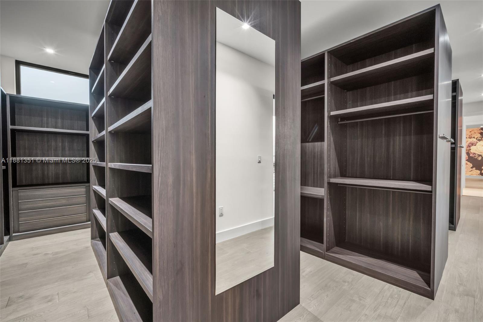 WESTON ESTATES - Residential