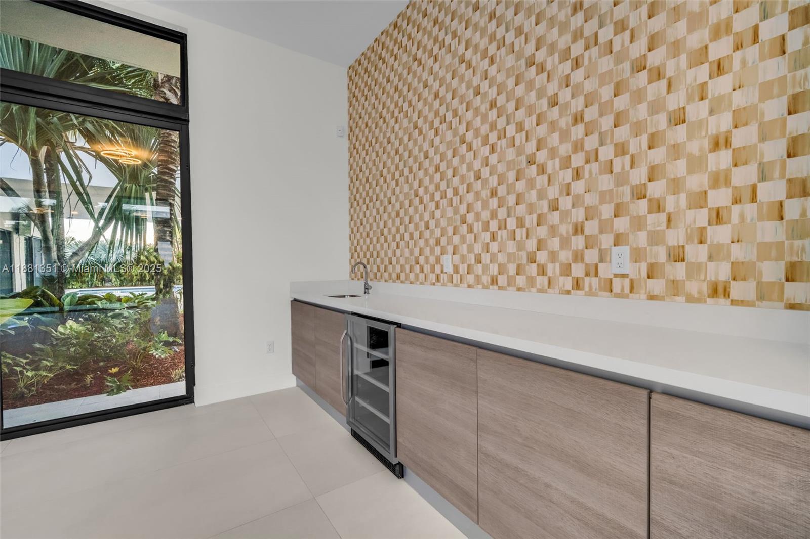 WESTON ESTATES - Residential