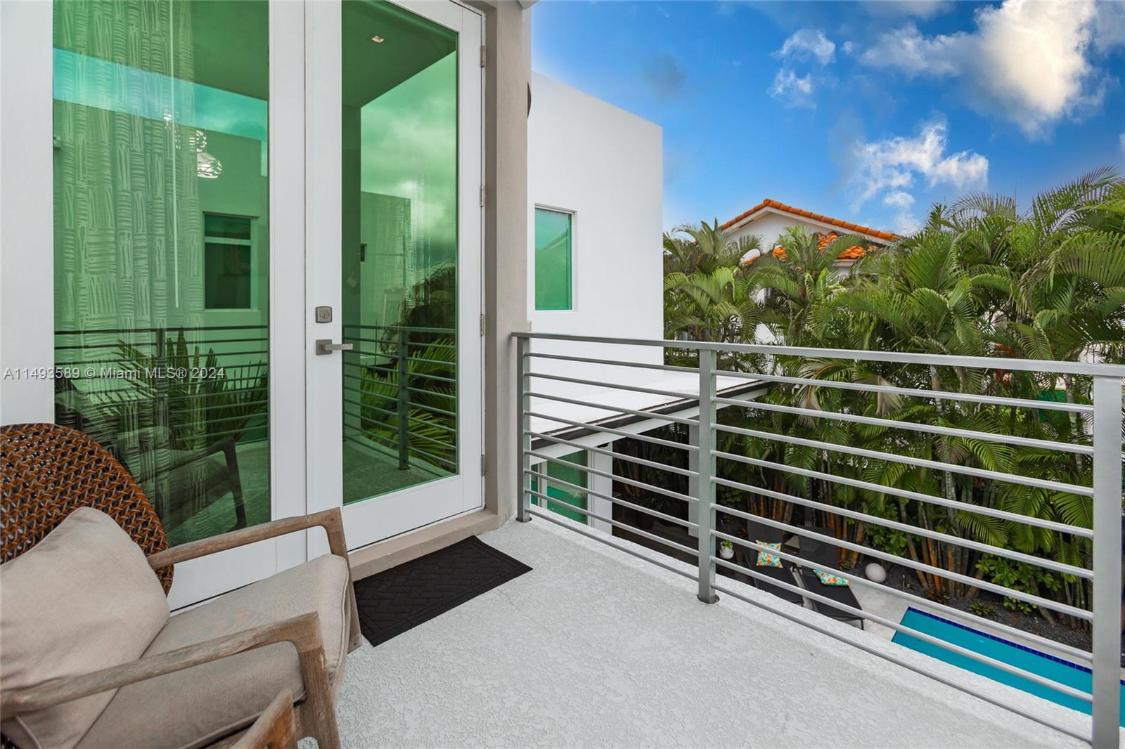 GRAND FLORIDIAN ESTATES - Residential Lease