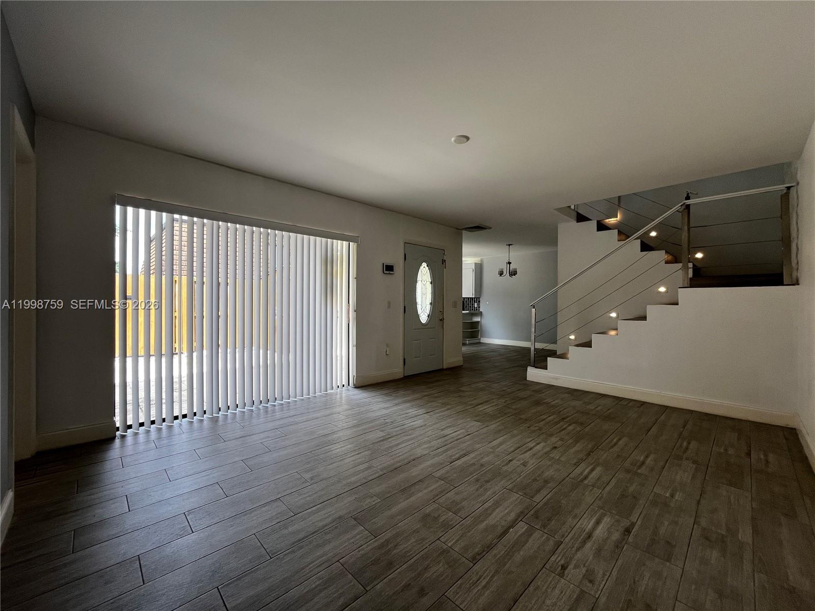 SHERWOOD LAKES - Residential