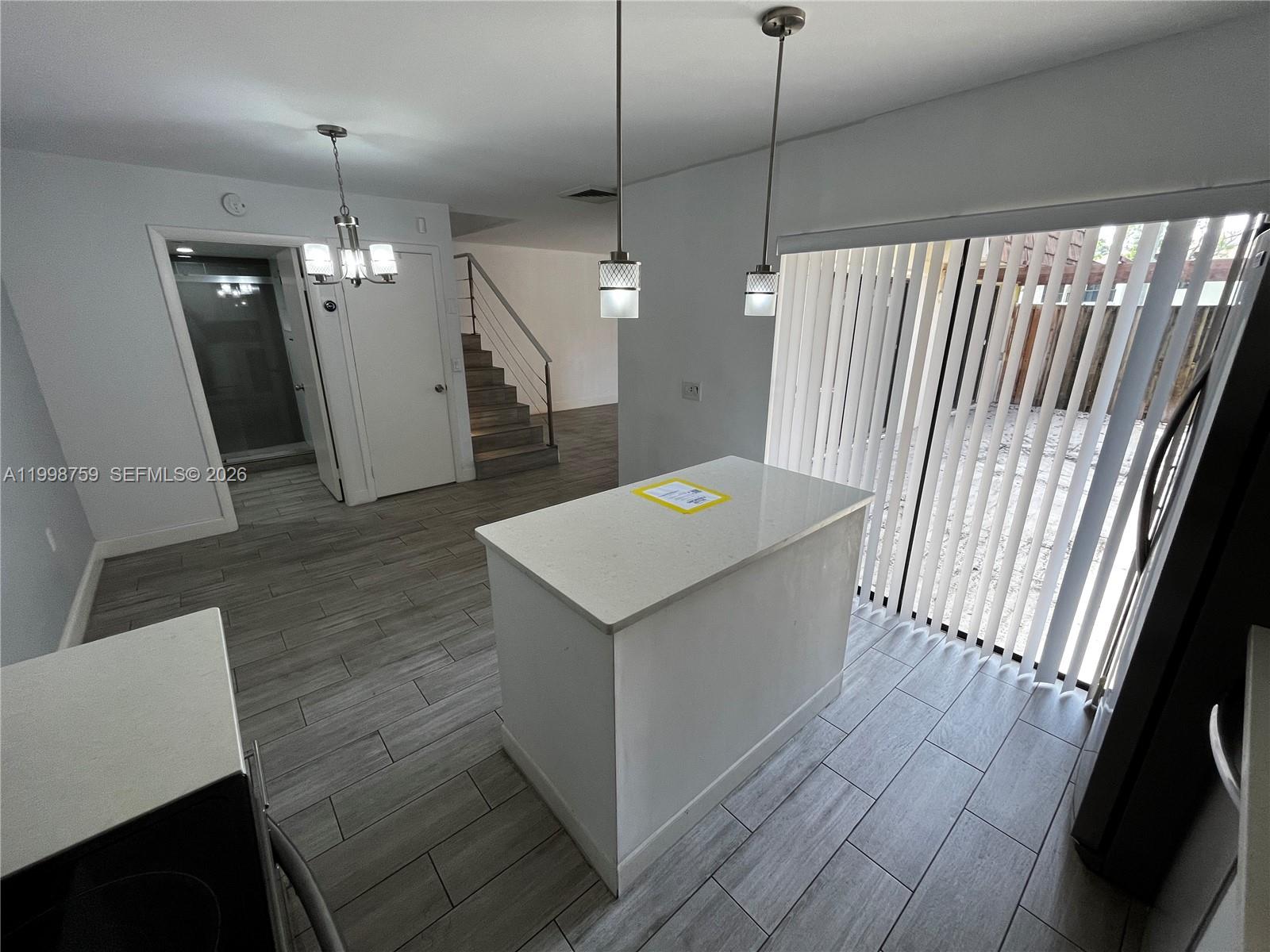 SHERWOOD LAKES - Residential