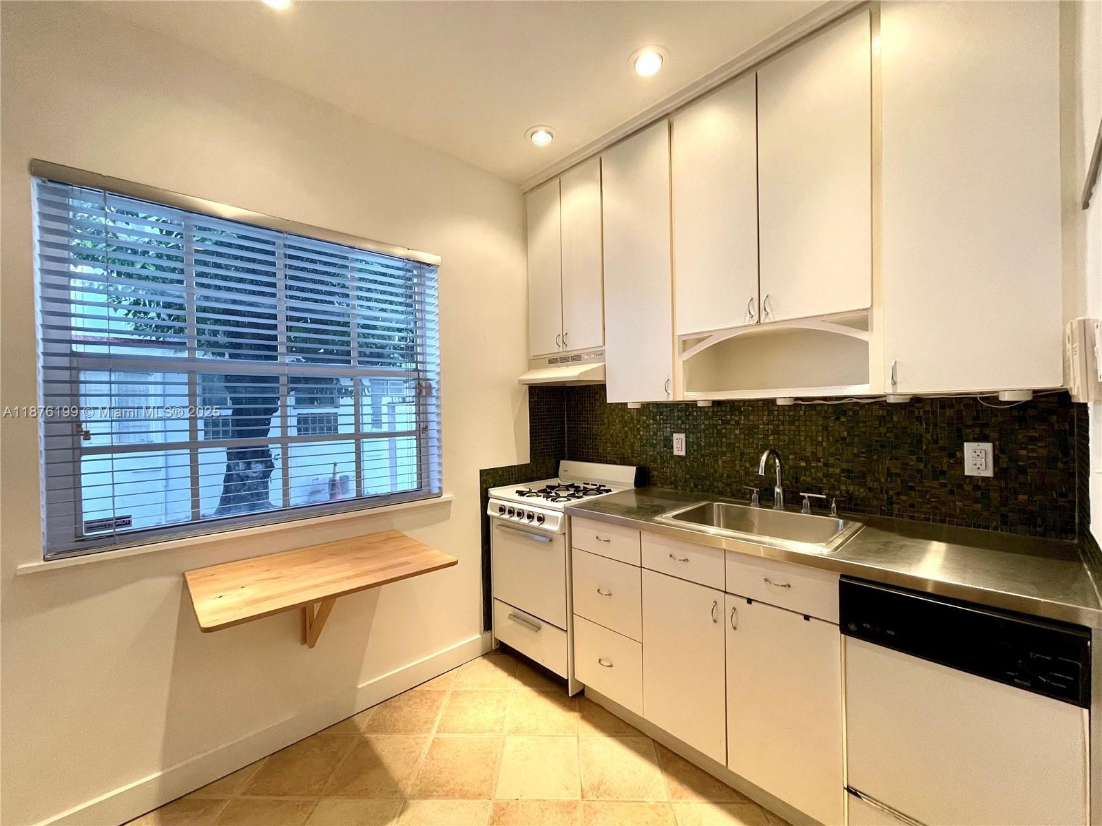 ST REMY CONDO - Residential