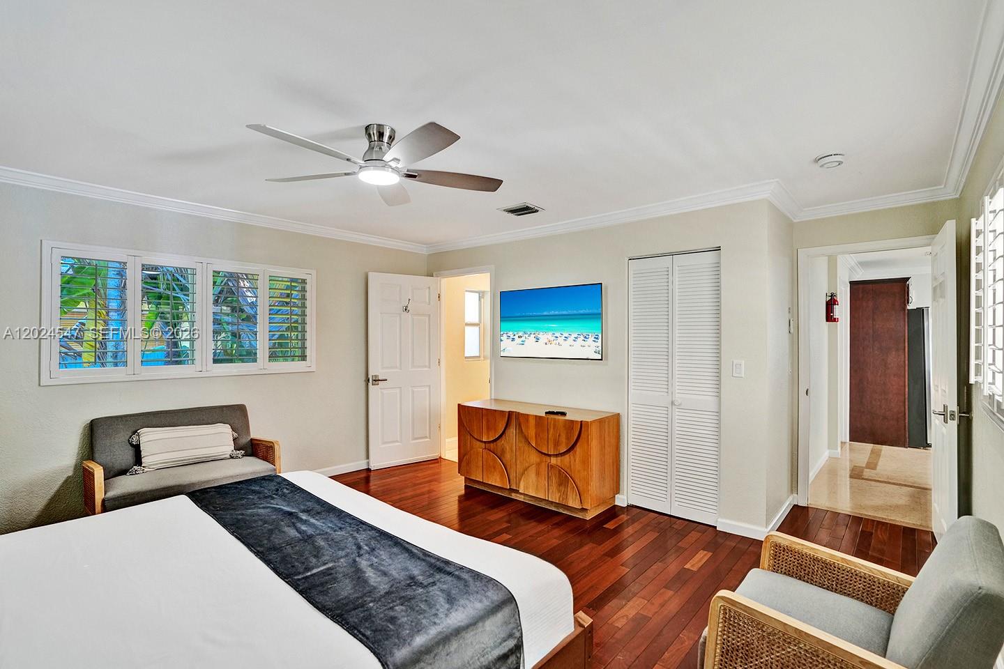 HOLLYWOOD LAKES SECTION - Residential Lease