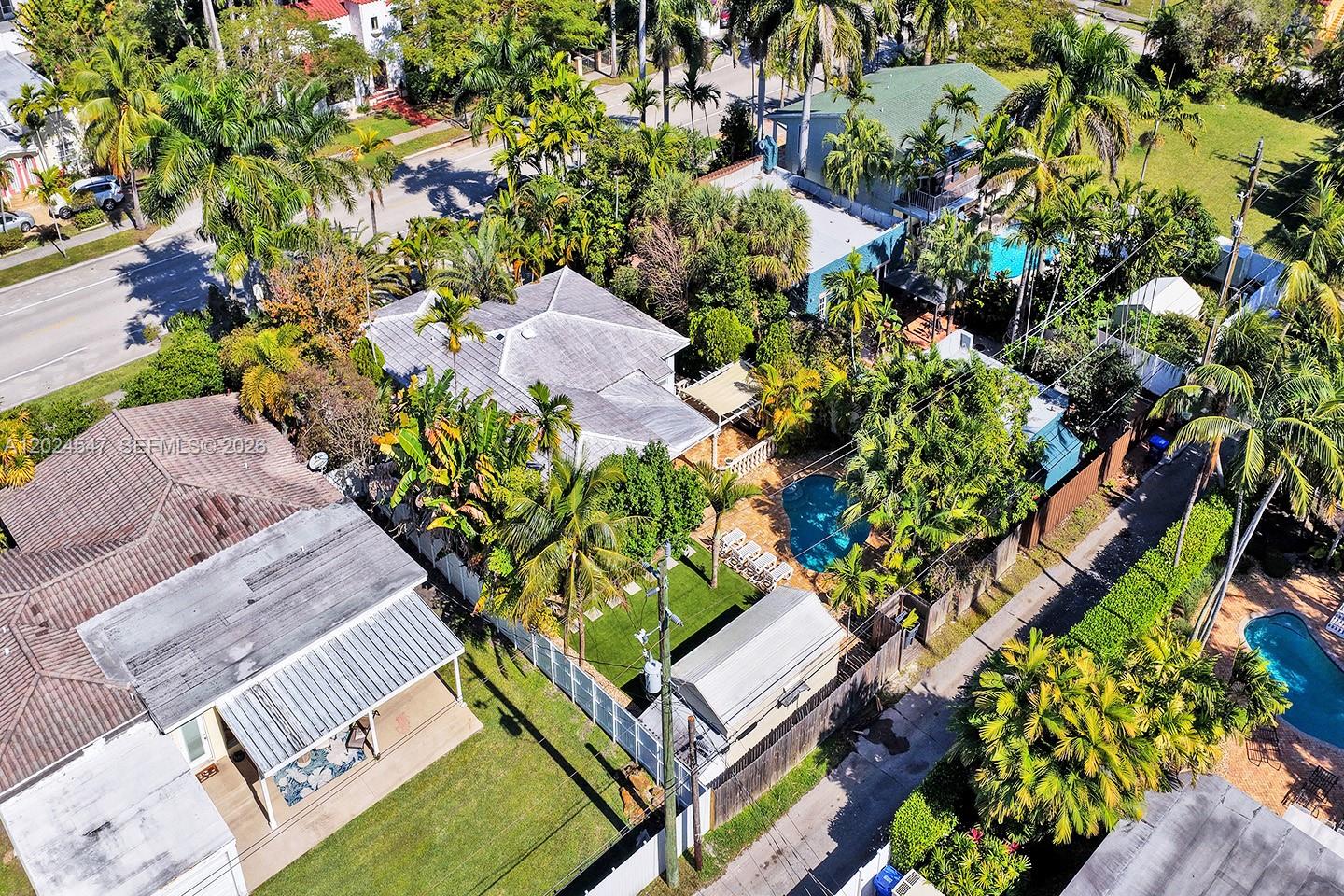 HOLLYWOOD LAKES SECTION - Residential Lease