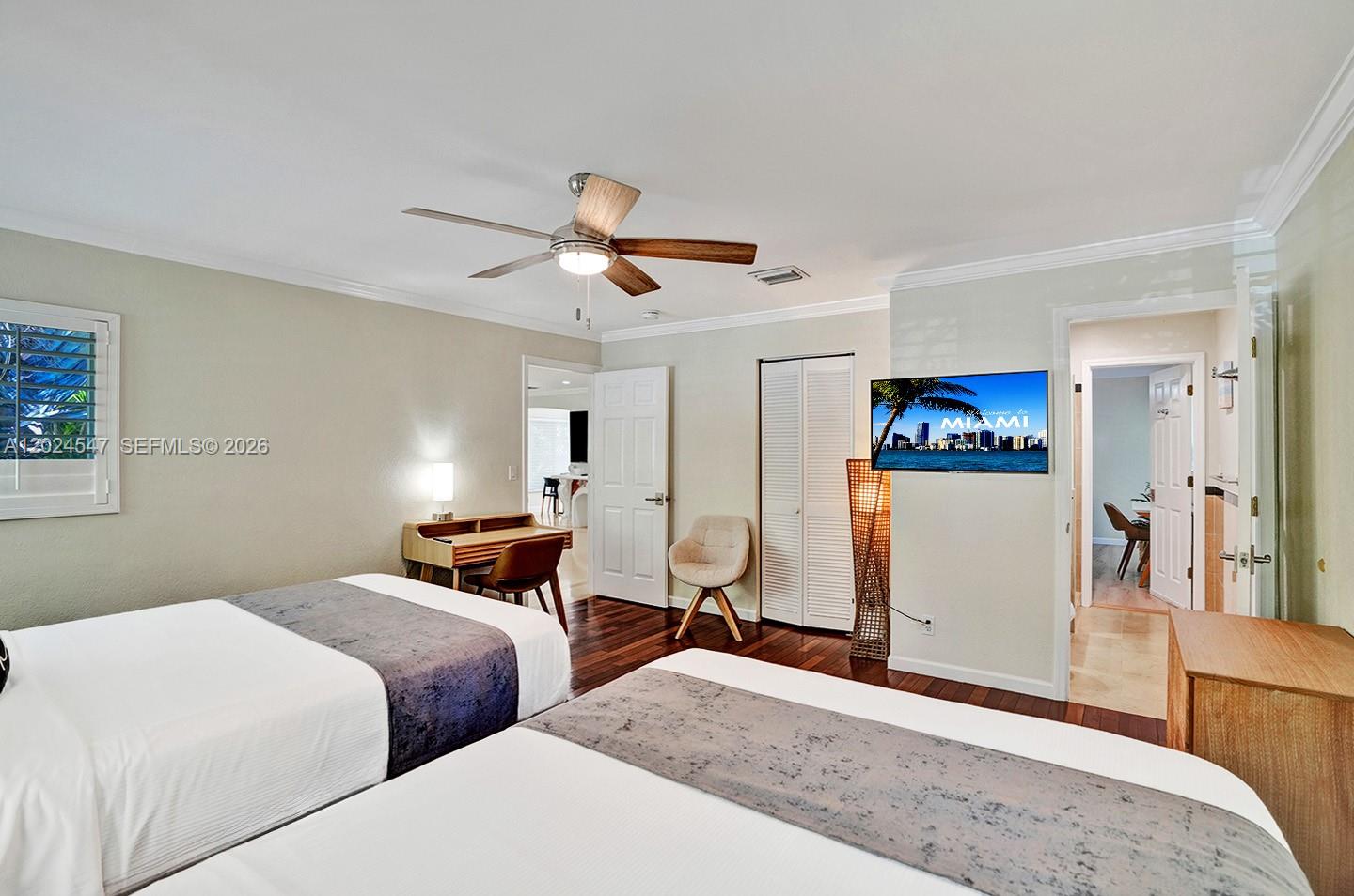 HOLLYWOOD LAKES SECTION - Residential Lease