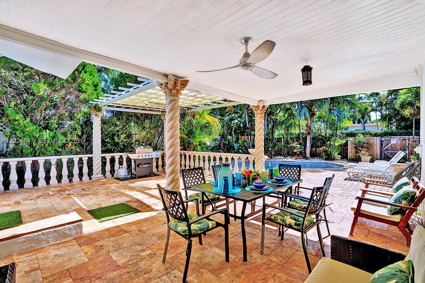 HOLLYWOOD LAKES SECTION - Residential Lease