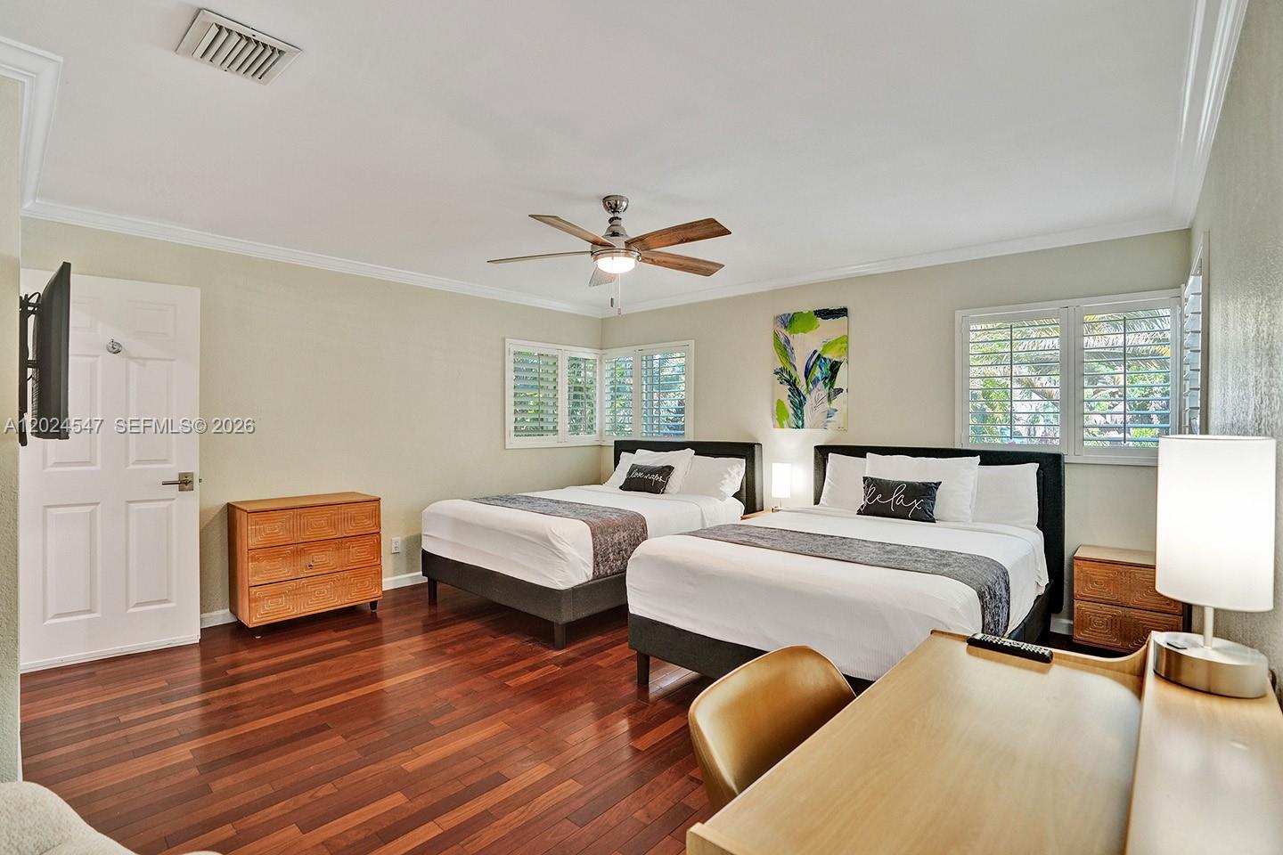 HOLLYWOOD LAKES SECTION - Residential Lease