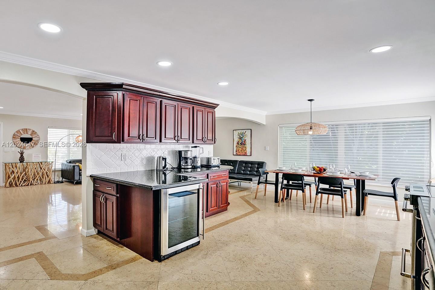 HOLLYWOOD LAKES SECTION - Residential Lease