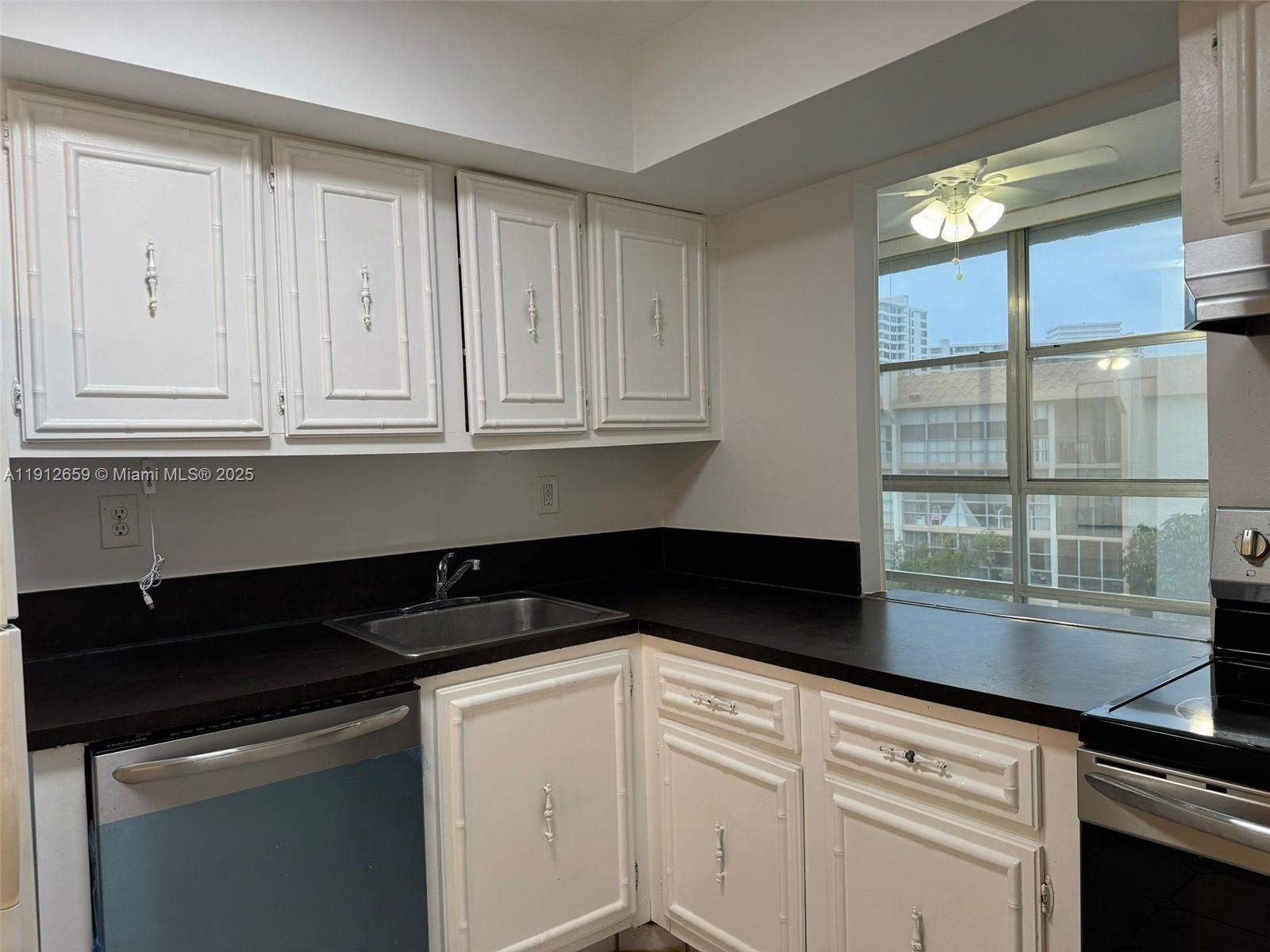 DESOTO PARK CONDO - Residential Lease