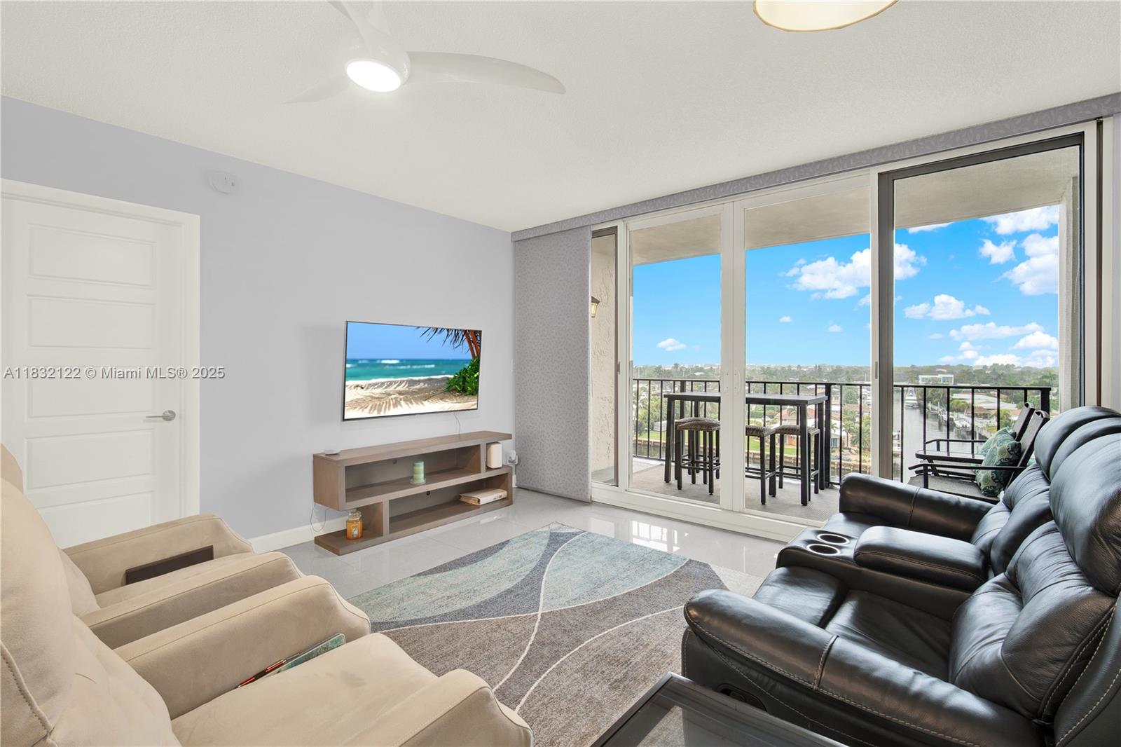 SILVER THATCH INTRACOASTA - Residential