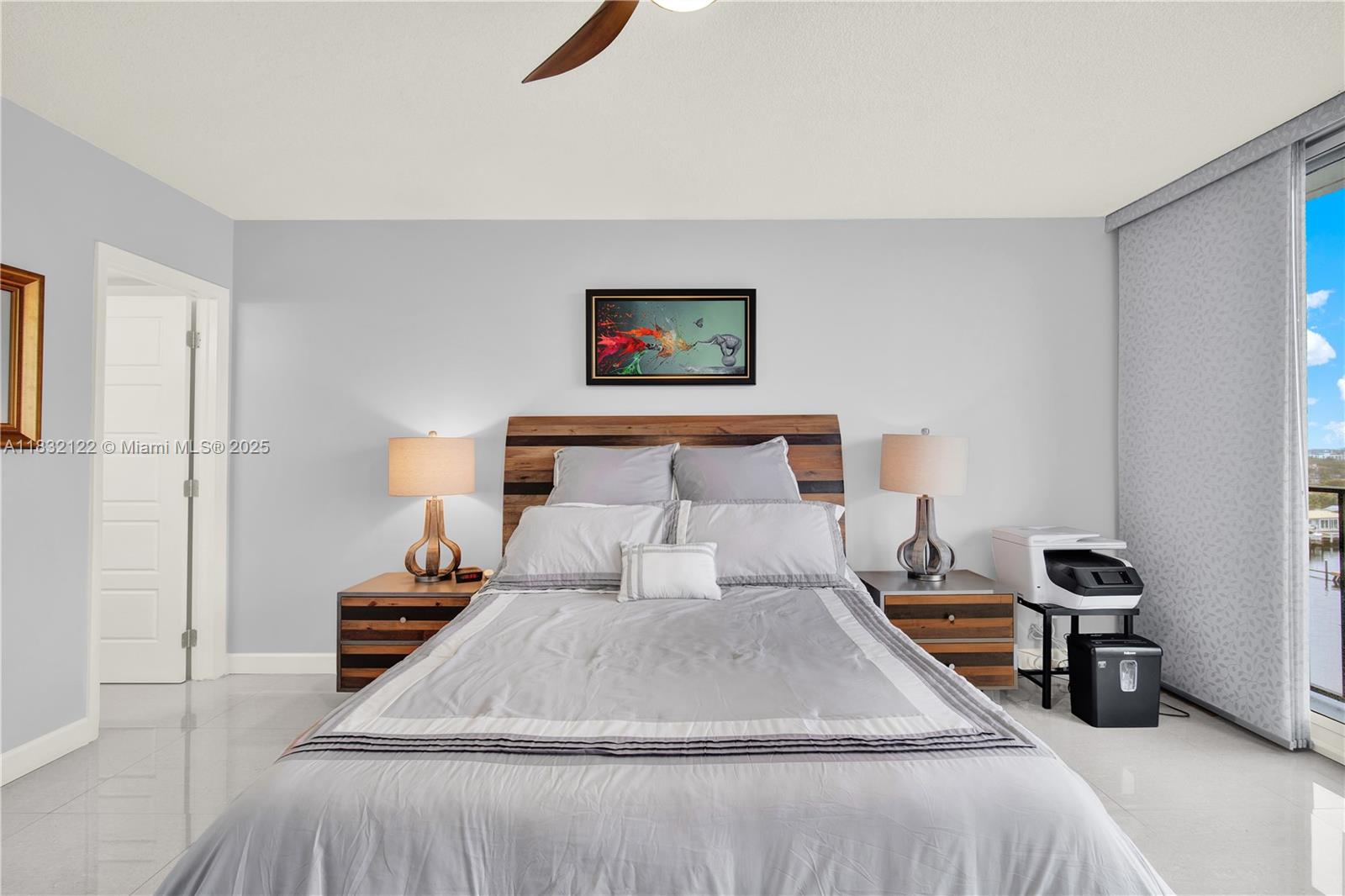 SILVER THATCH INTRACOASTA - Residential