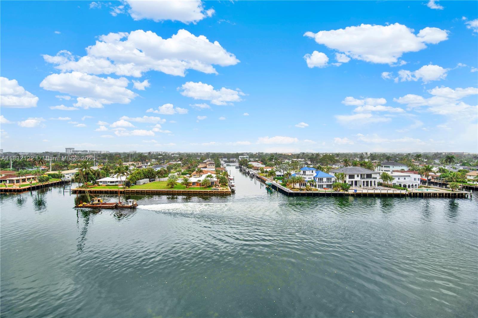 SILVER THATCH INTRACOASTA - Residential