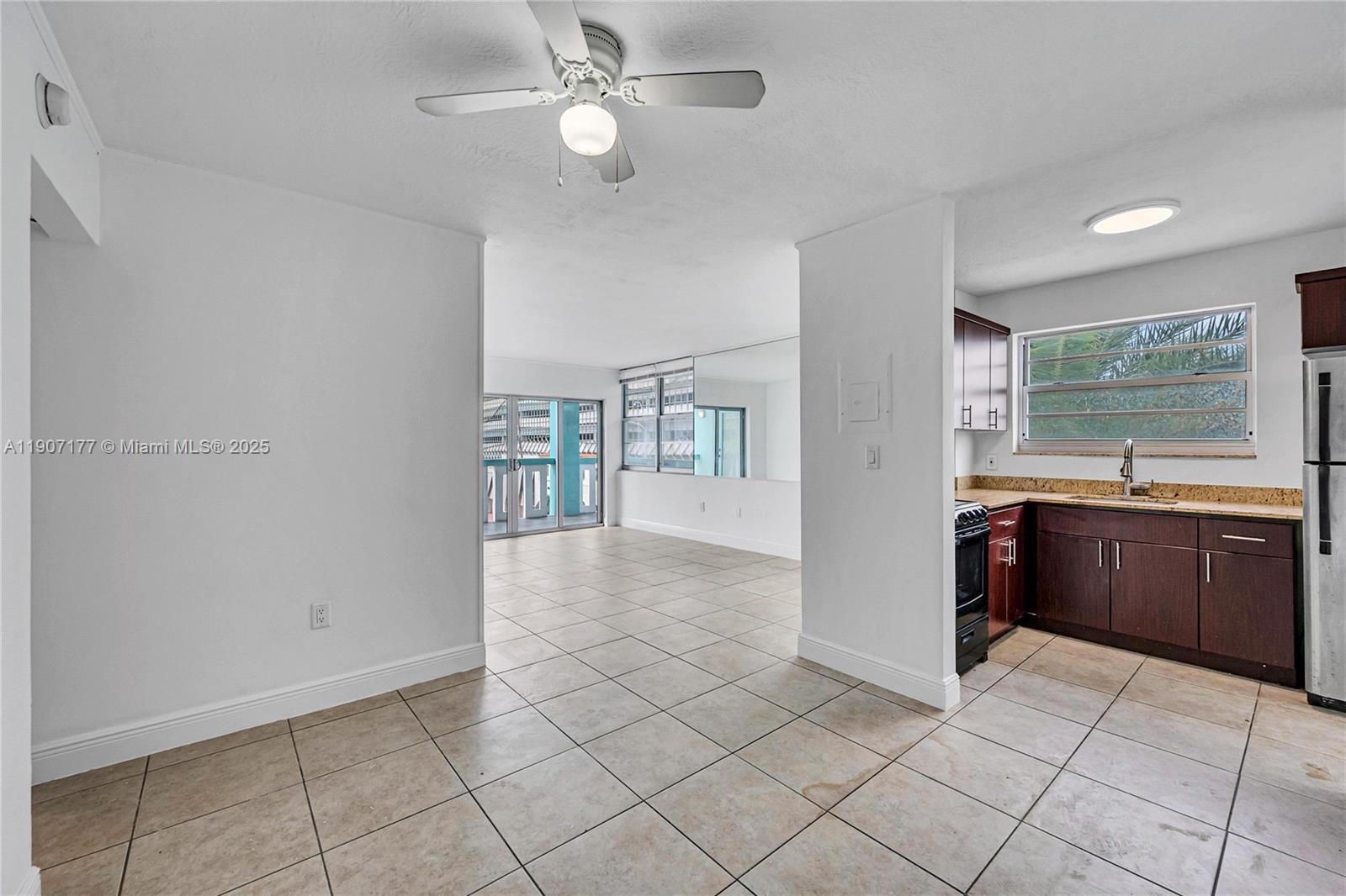 COLLINS MANOR CONDO - Residential Lease