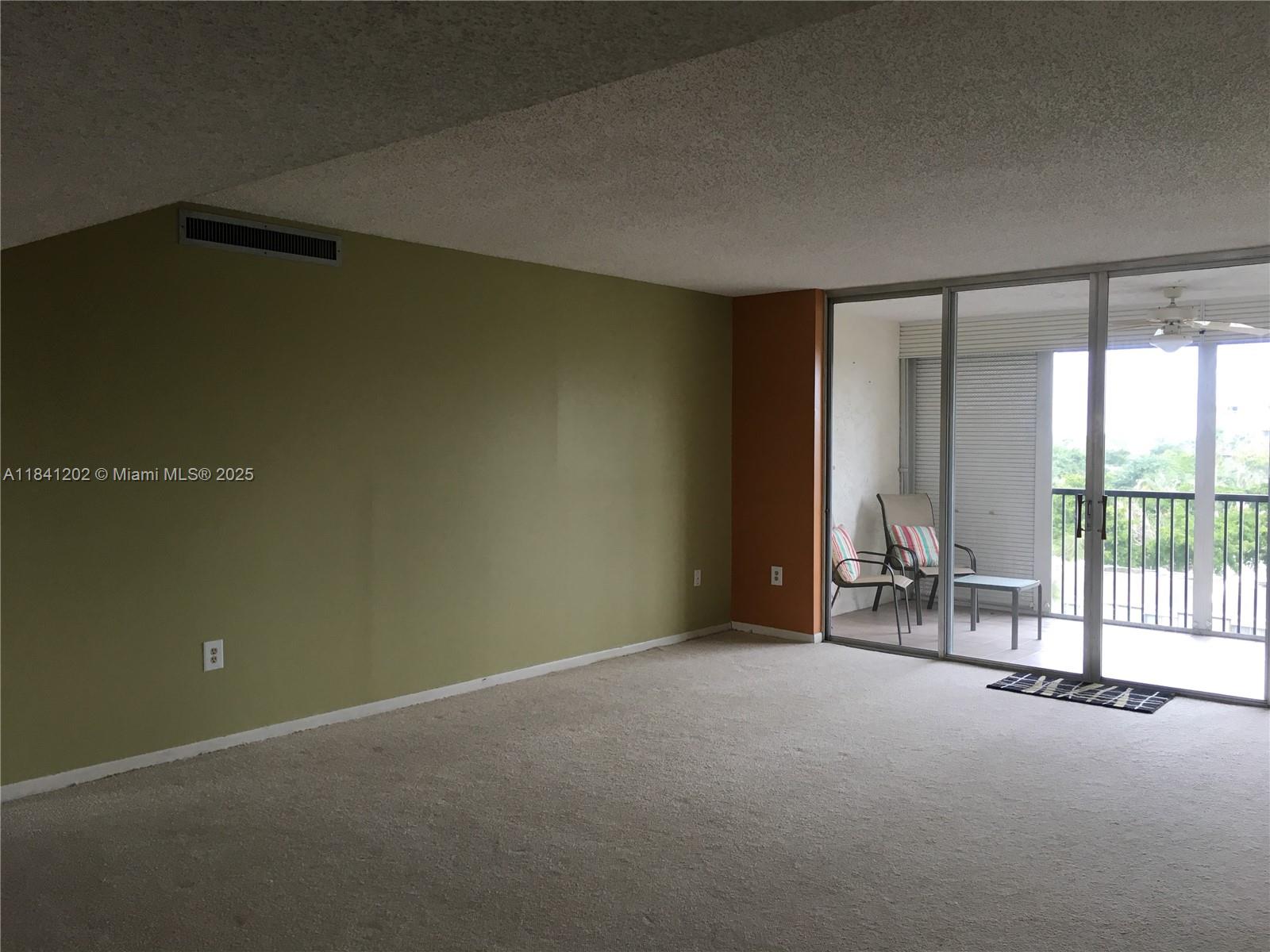 Welcome to your serene retreat at 3940 Inverrary Blvd., #701A—a spacious 3BR/2.5BA corner condo nestled in Lauderhill’s sought-after 55+ community. This 1,750 sq.ft. haven features a private in-unit washer/dryer, generous walk-in closets, plush carpeting, and extra storage for added convenience. Enjoy peace of mind in this guard-gated enclave with 24/7 security and professional management.
Indulge in resort-style amenities including a clubhouse, pool, gym, tennis courts, and BBQ area—all just steps from your door. For golf lovers, four stunning courses surround the community, offering endless leisure.
Please note: 55+ community and no pets, per association.