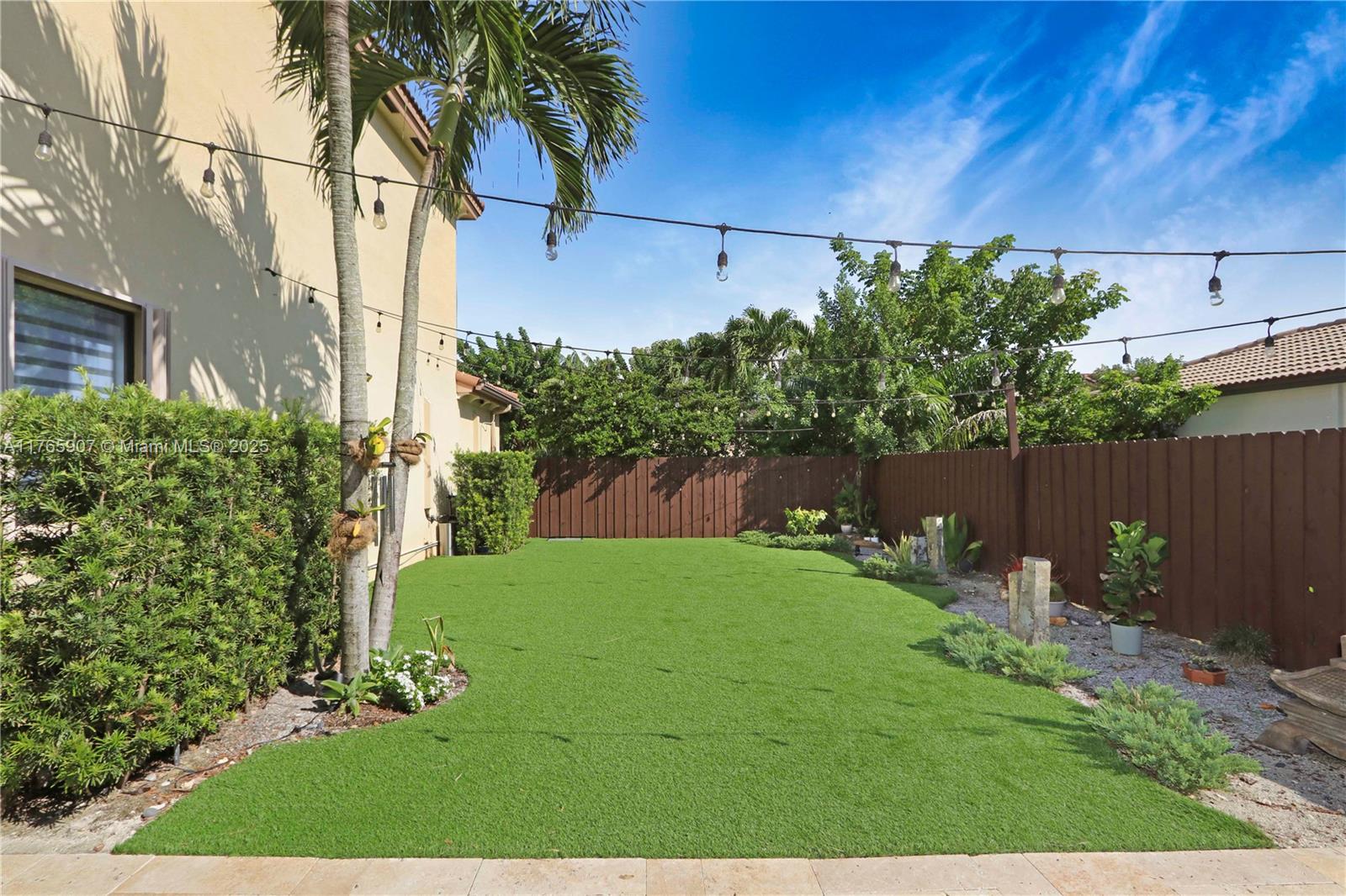 CENTURY GARDENS AT TAMIAM - Residential