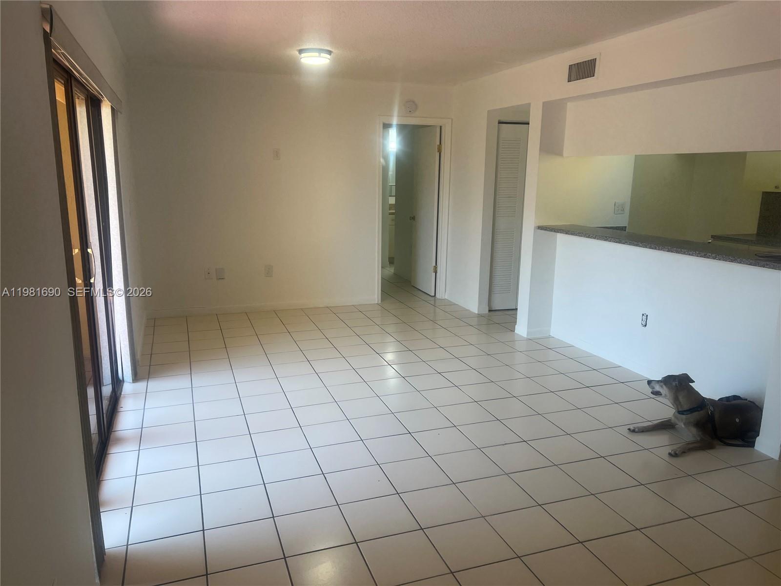 SOLEIL LAKE CONDO - Residential Lease