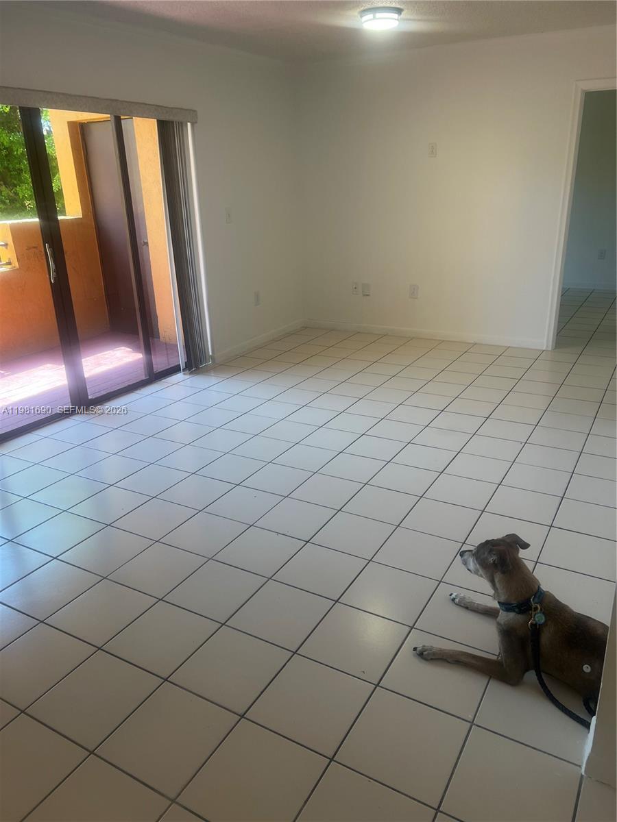 SOLEIL LAKE CONDO - Residential Lease