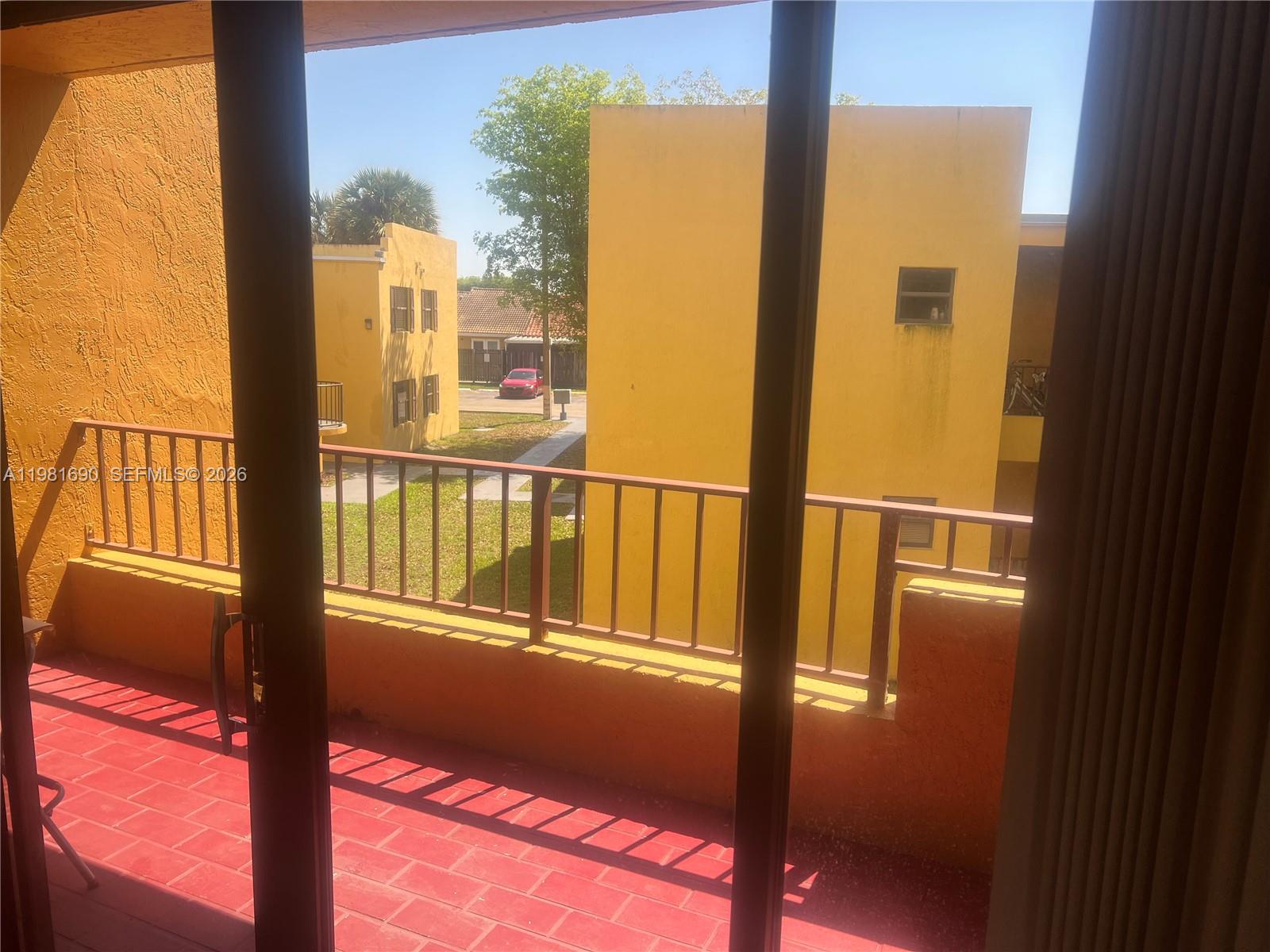 SOLEIL LAKE CONDO - Residential Lease