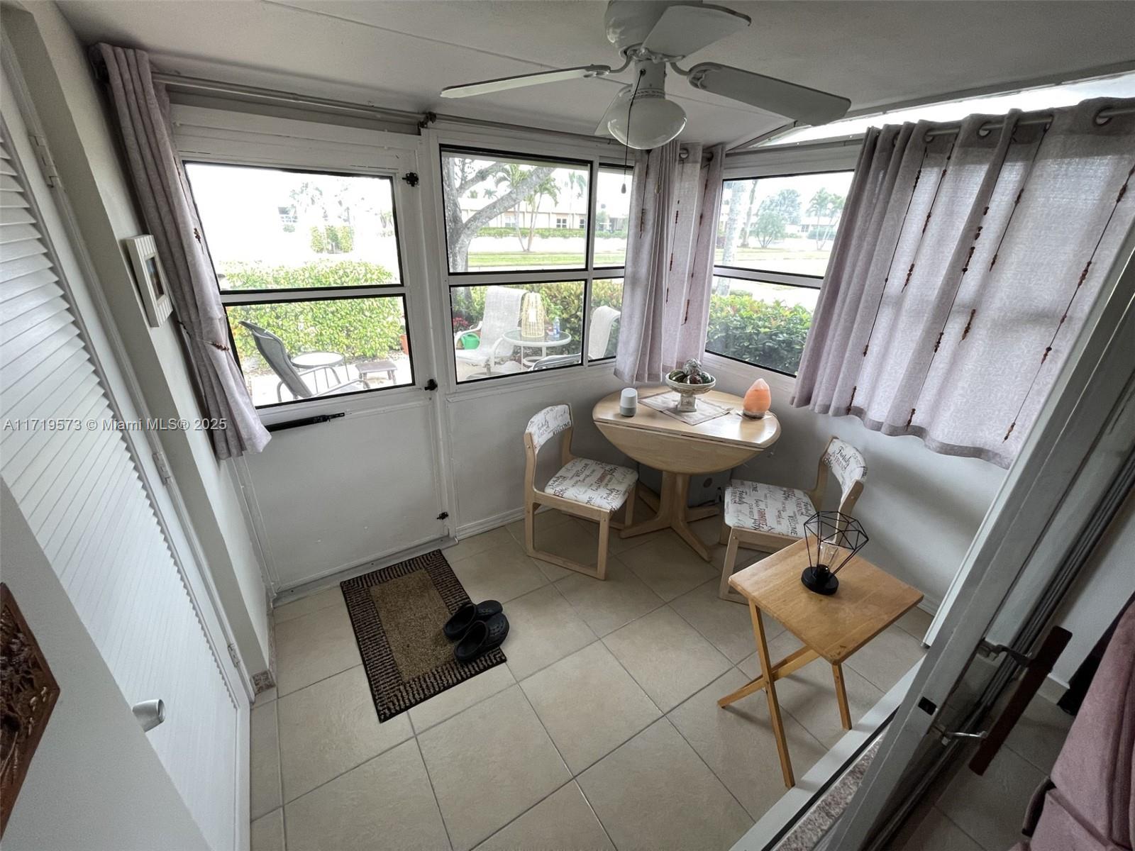 CRESTHAVEN VILLAS CONDO 1 - Residential