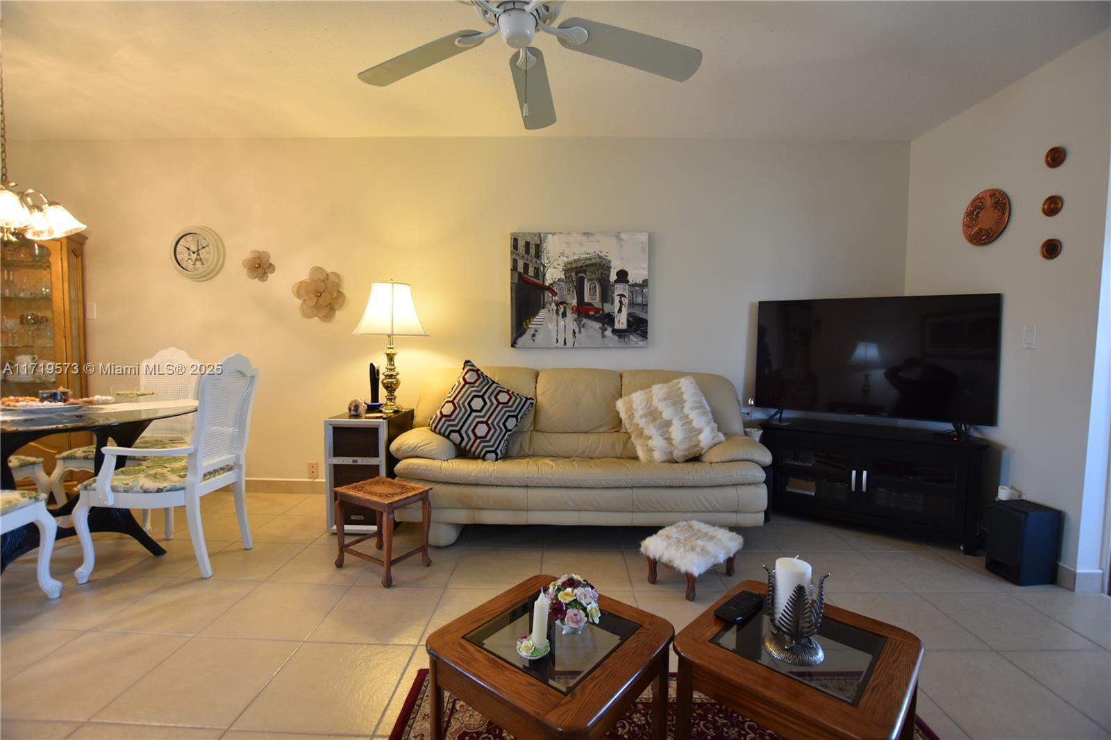 CRESTHAVEN VILLAS CONDO 1 - Residential