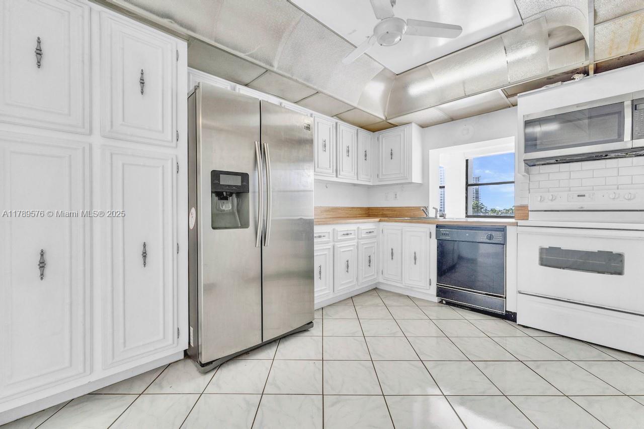 OCEANVIEW PARK CONDO - Residential