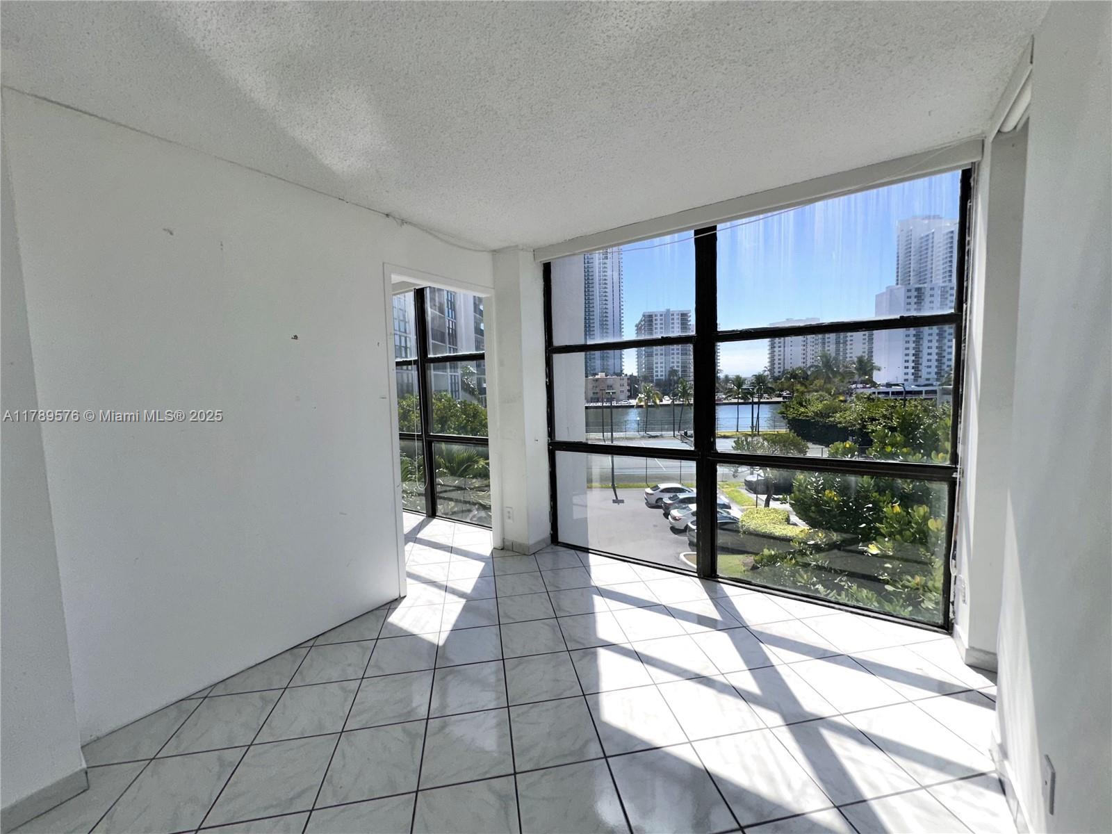 OCEANVIEW PARK CONDO - Residential