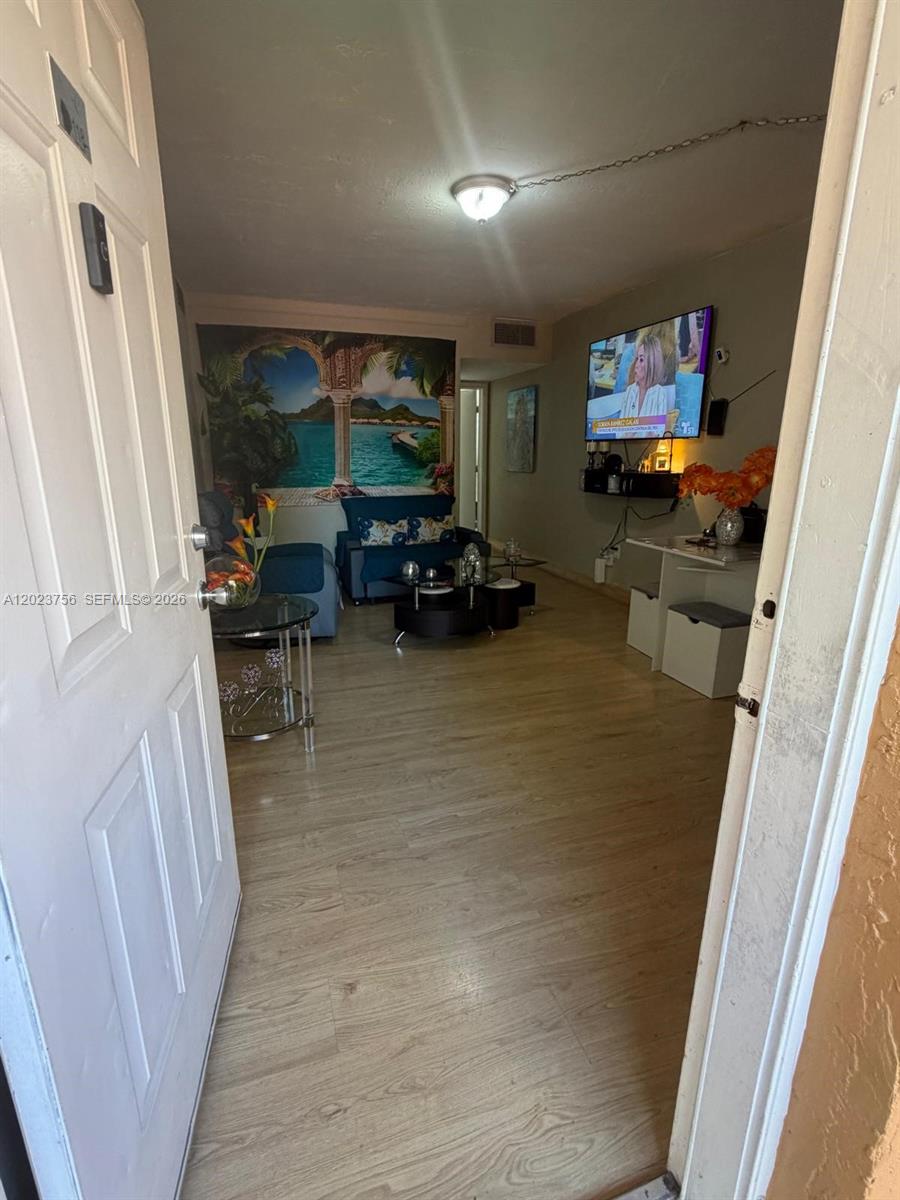 BELLA LUNA CONDO - Residential