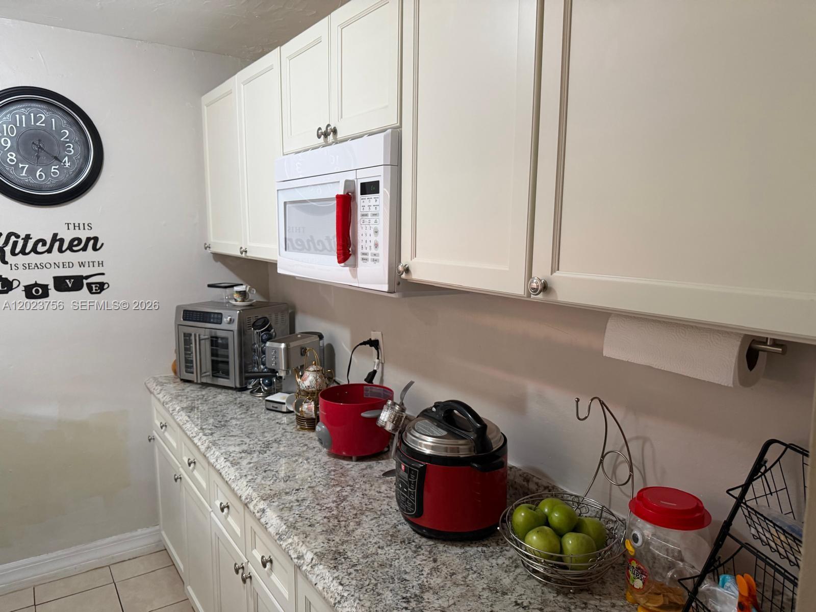 BELLA LUNA CONDO - Residential