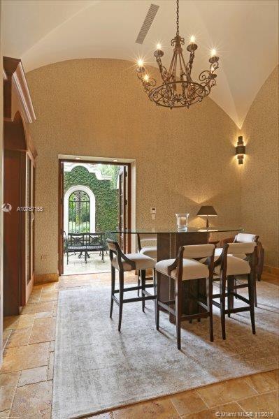 JUPITER ISLAND - Residential