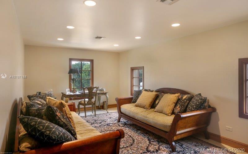 JUPITER ISLAND - Residential