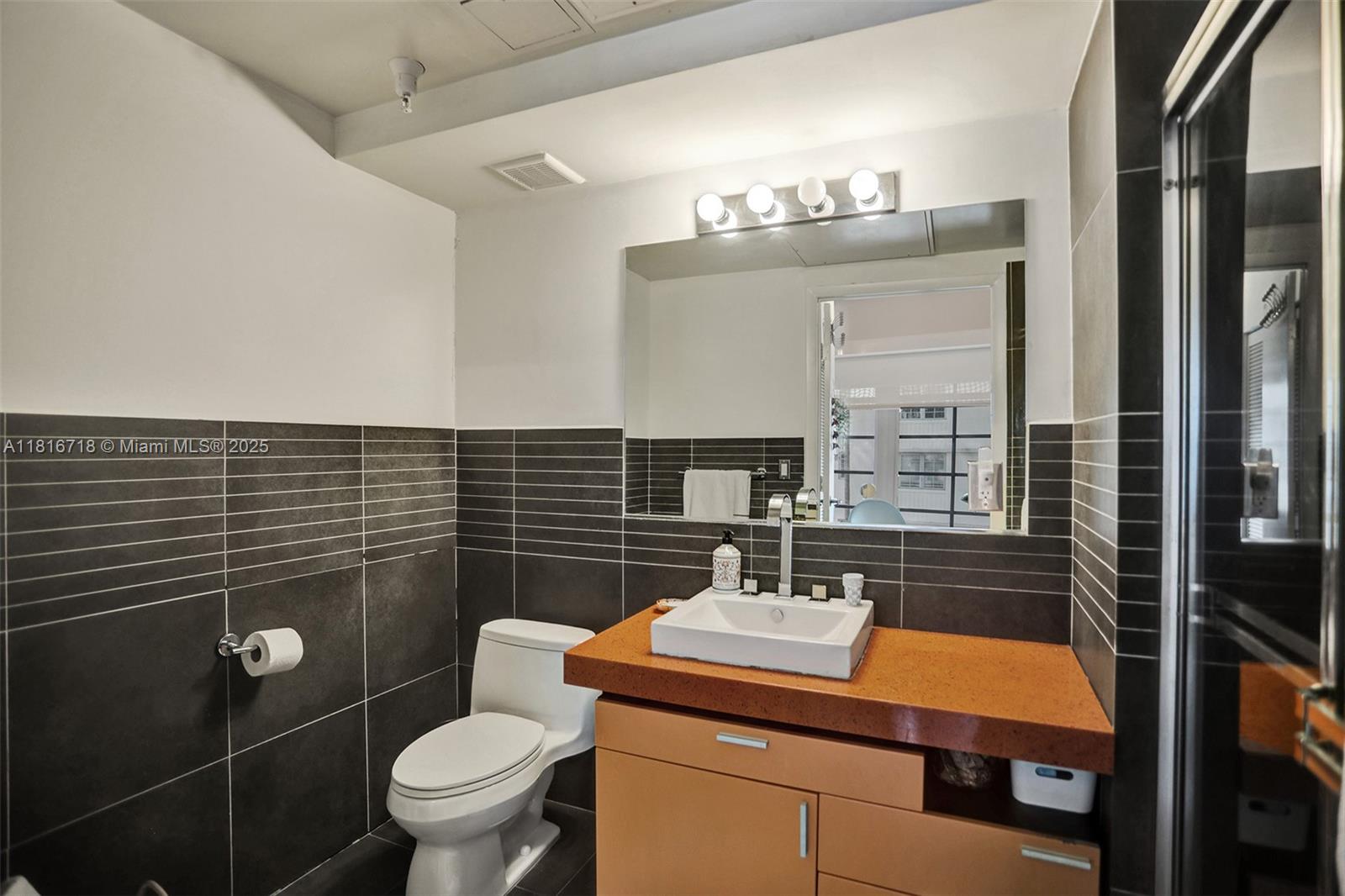 ARTECITY GOVERNOR CONDO - Residential Lease