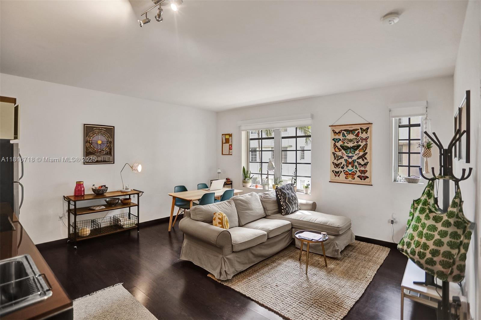 ARTECITY GOVERNOR CONDO - Residential Lease