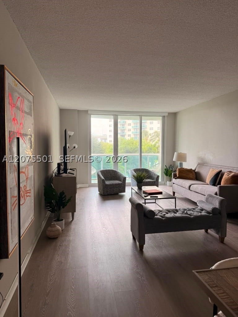 19380 Collins Ave 317