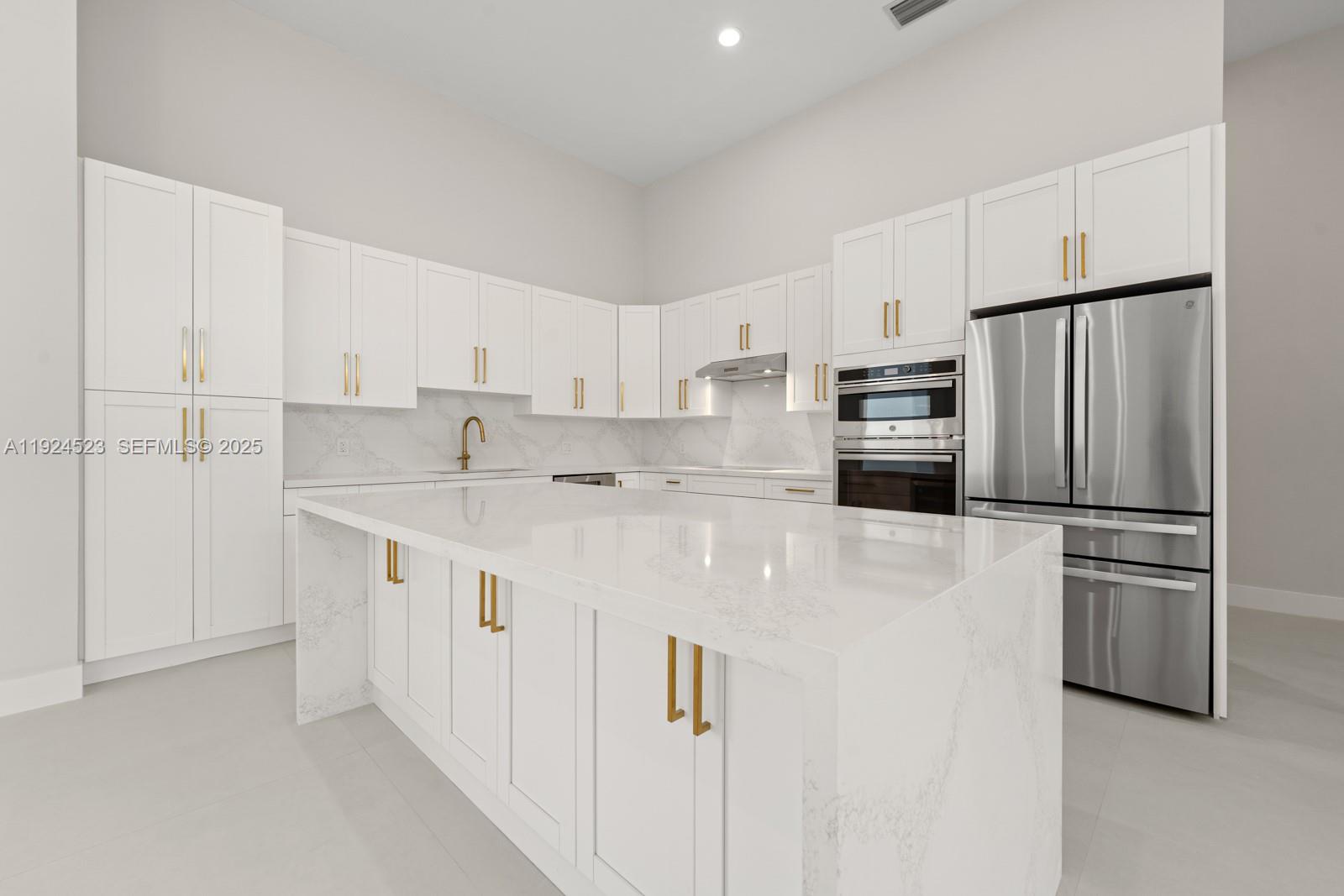 THE LANDINGS SEC 2 - Residential