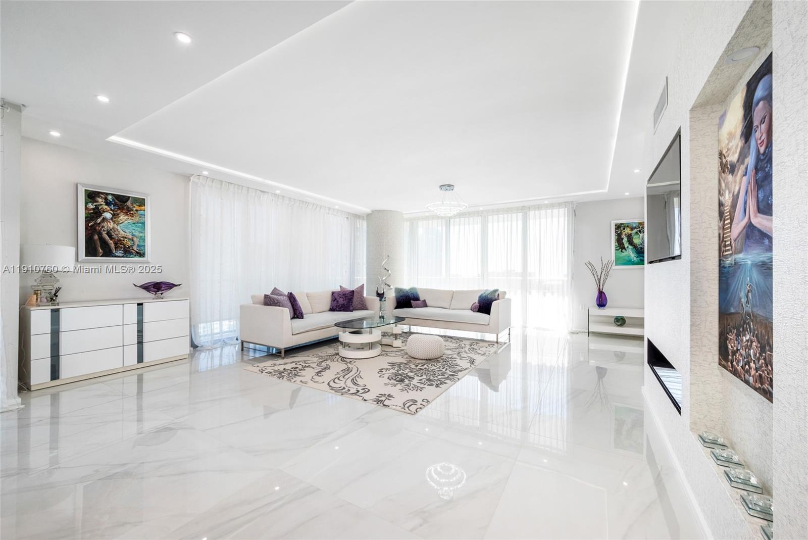 PARQUE TOWERS CONDO - Residential