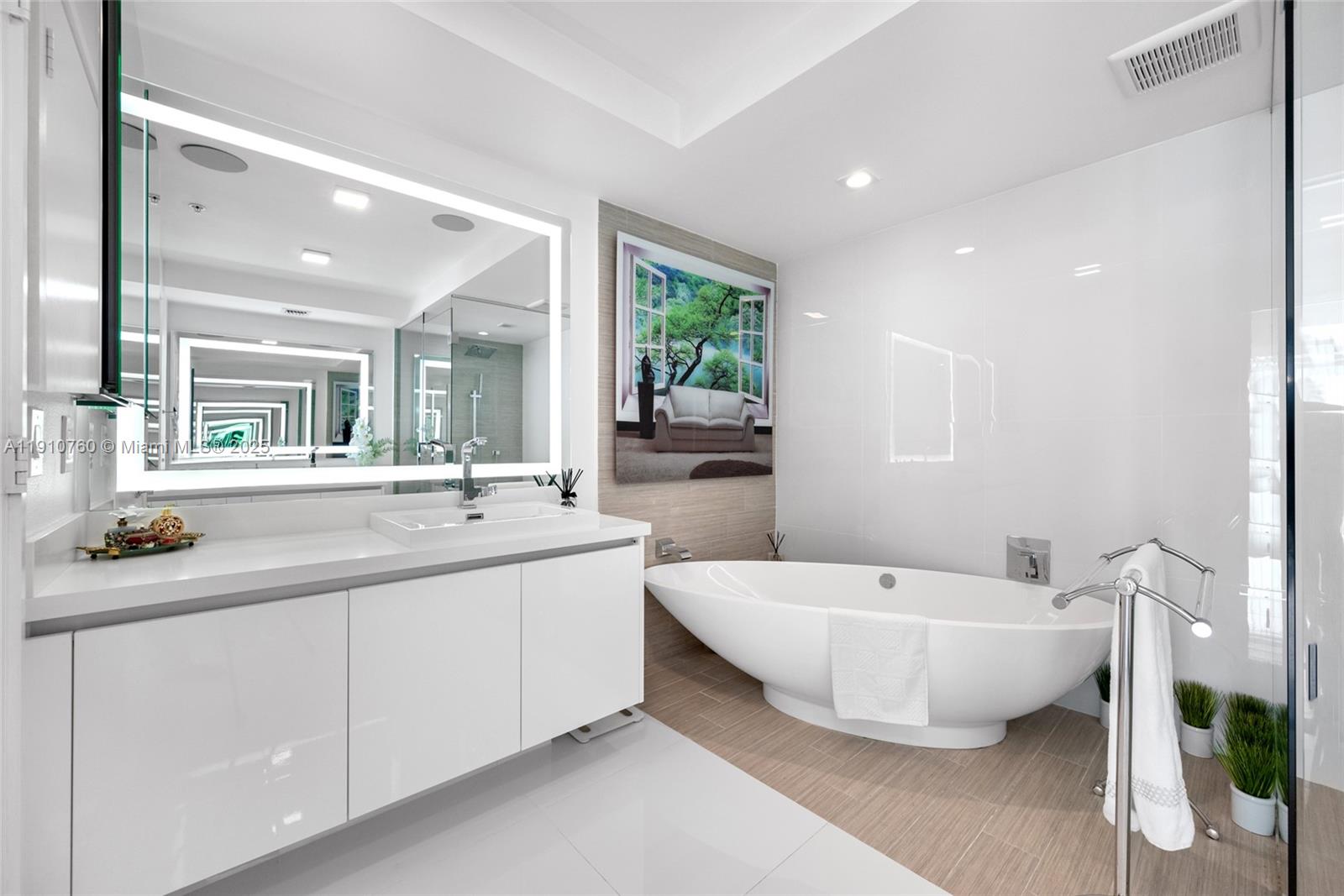 PARQUE TOWERS CONDO - Residential