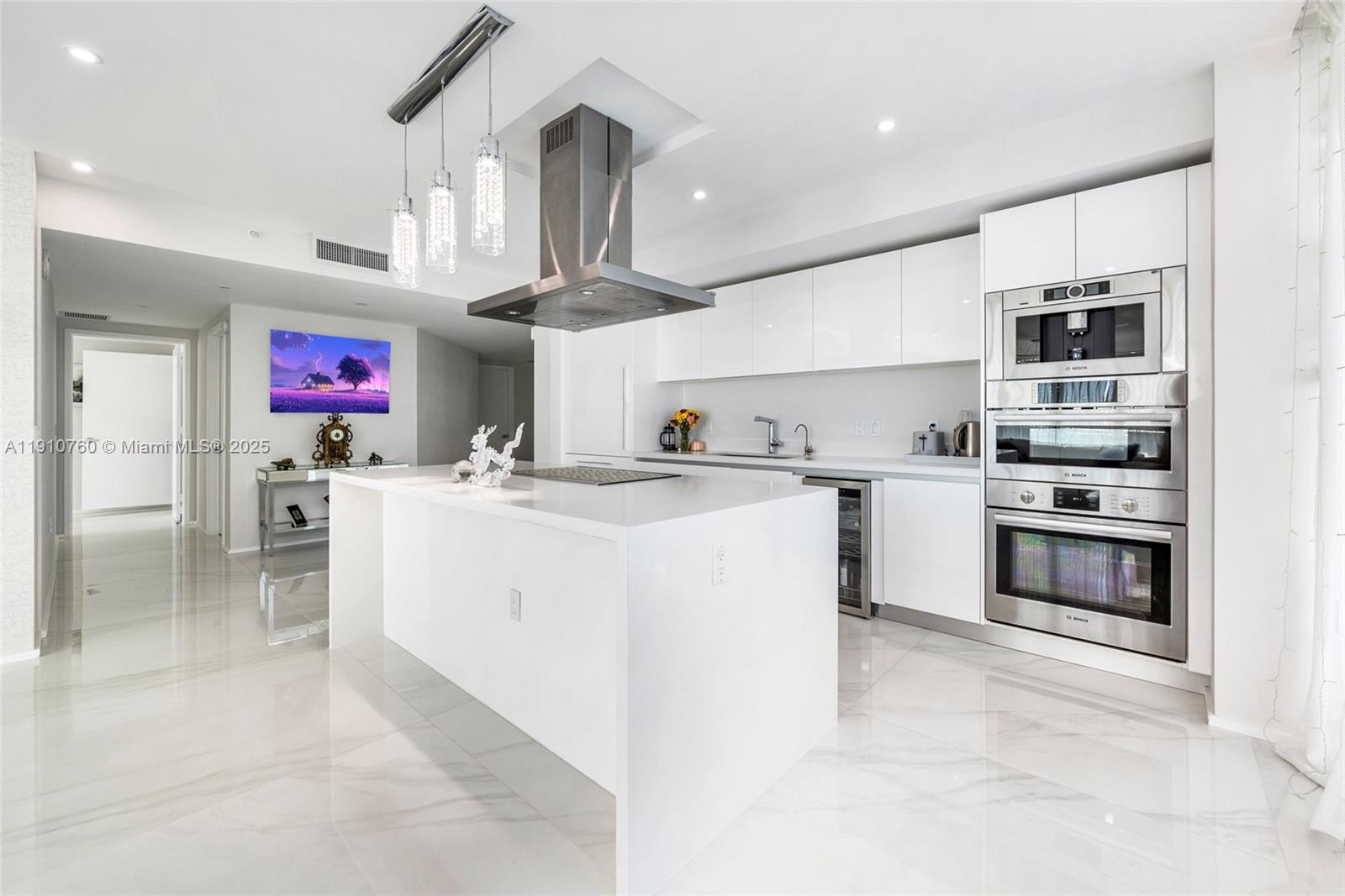 PARQUE TOWERS CONDO - Residential