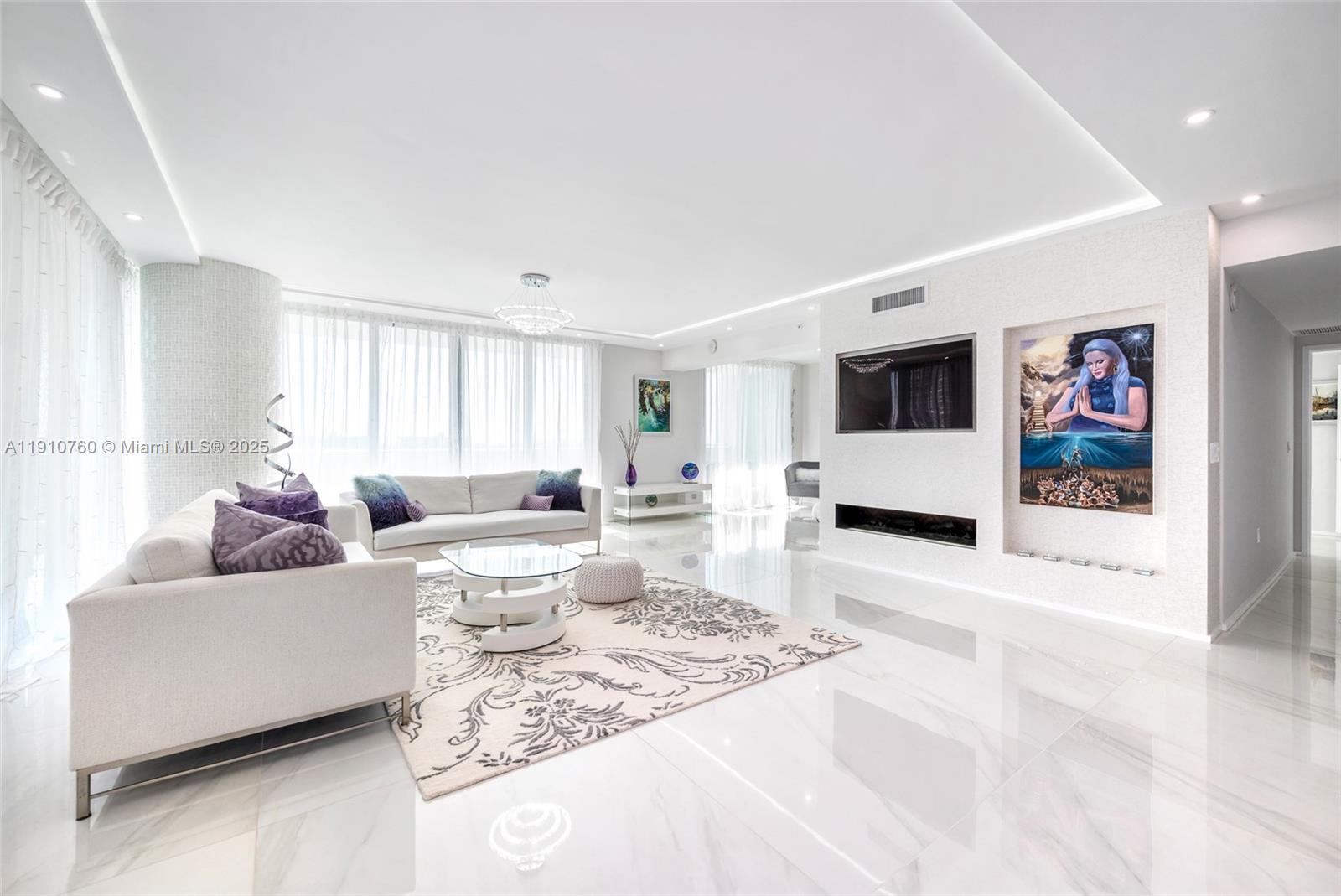 PARQUE TOWERS CONDO - Residential