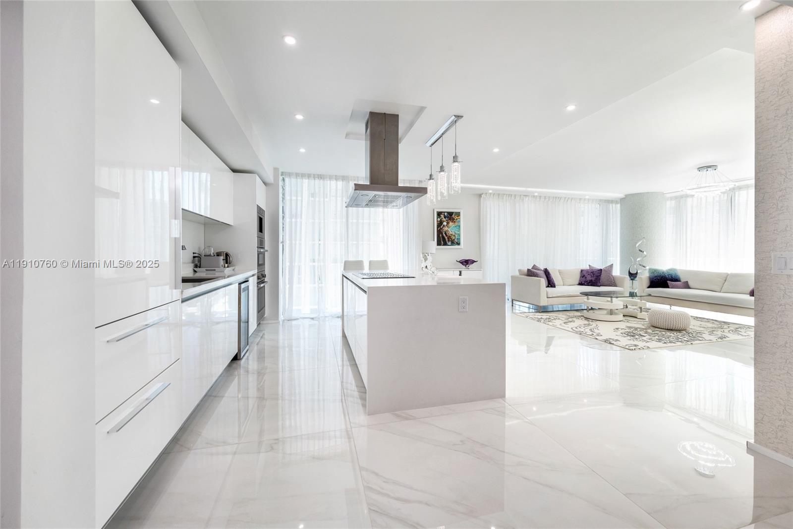 PARQUE TOWERS CONDO - Residential