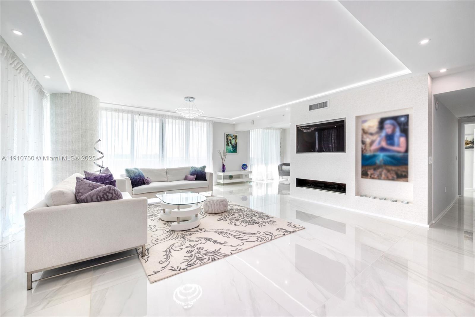 PARQUE TOWERS CONDO - Residential