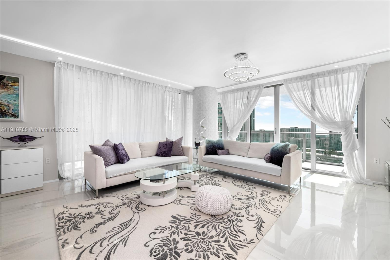 PARQUE TOWERS CONDO - Residential