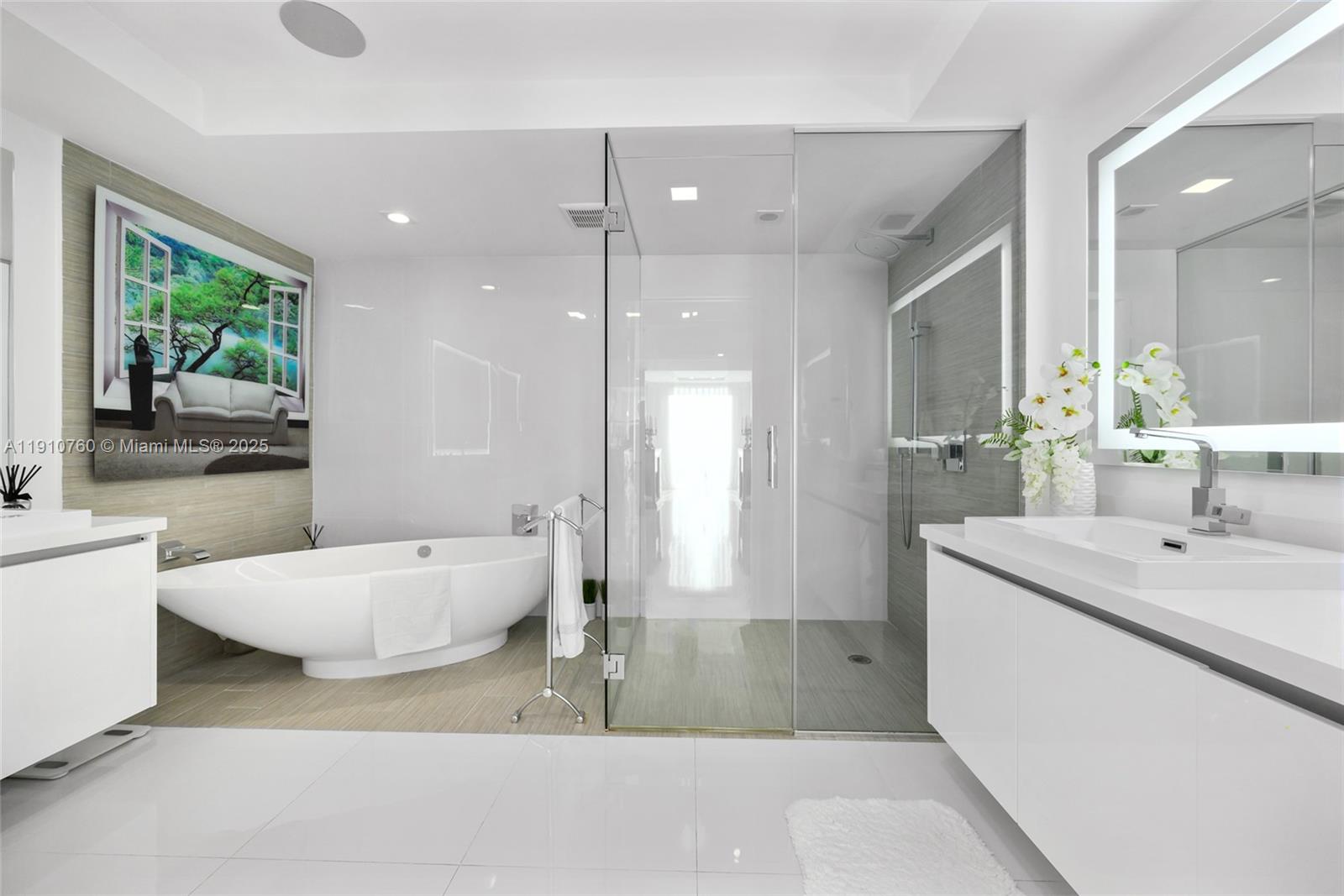 PARQUE TOWERS CONDO - Residential