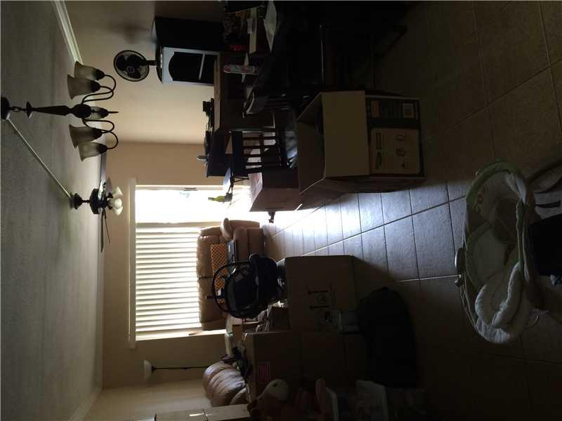 VERY NICE UNIT AT VILLAGE AT DADELAND LOCATED ON THE FIRST FLOOR. TILED THROUGH OUT, NO CARPETS. WALK TO DADELAND MALL AND METRORAIL.