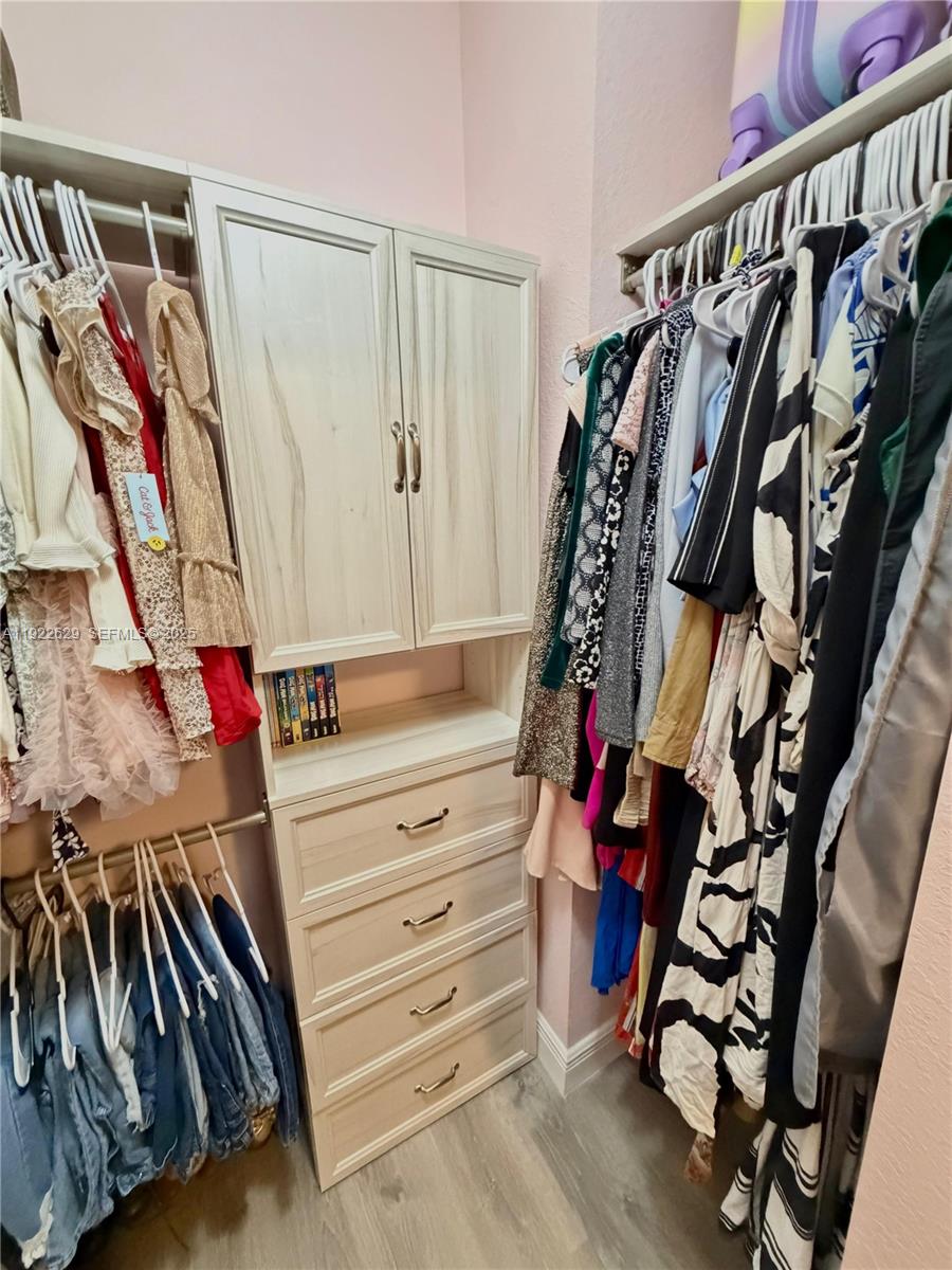 MEADOW PINES - Residential Lease