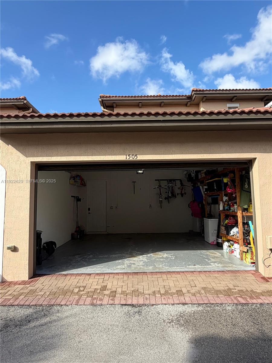 MEADOW PINES - Residential Lease