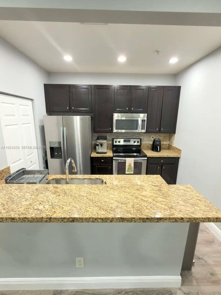 MEADOW PINES - Residential Lease