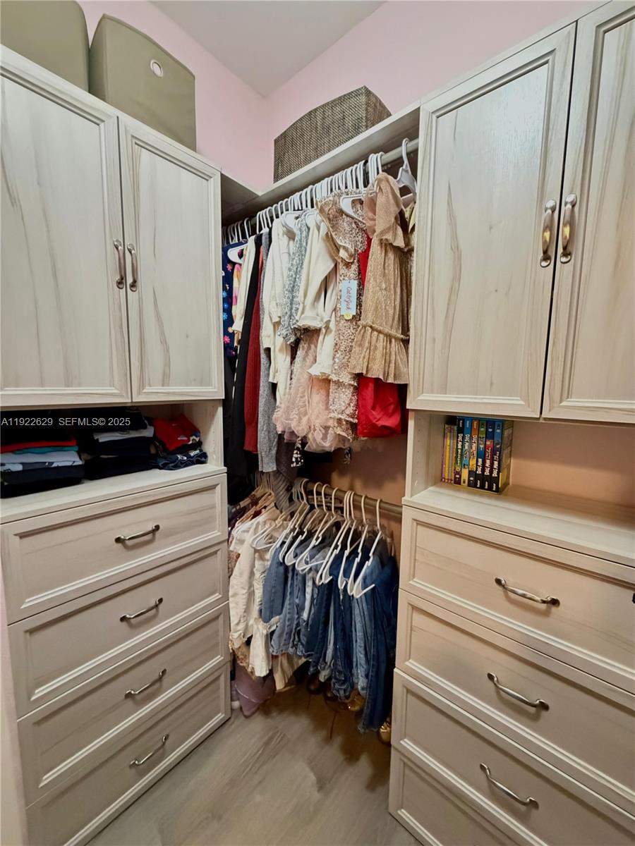 MEADOW PINES - Residential Lease