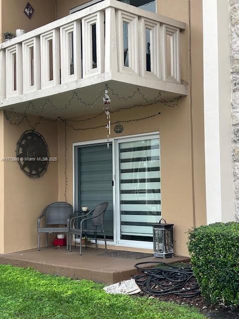 VILLAS OF MIAMI LAKES CON - Residential