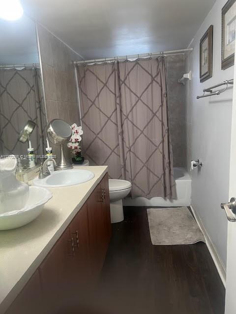 VILLAS OF MIAMI LAKES CON - Residential