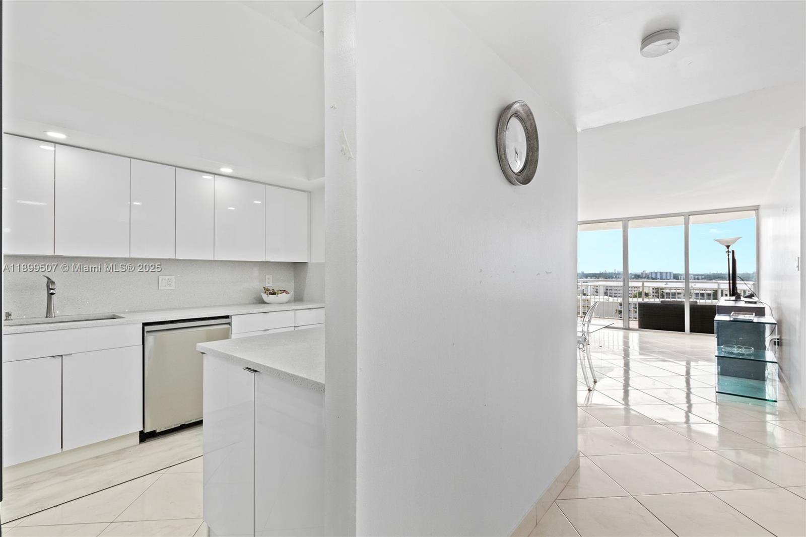 DEL PRADO MARINA - Residential